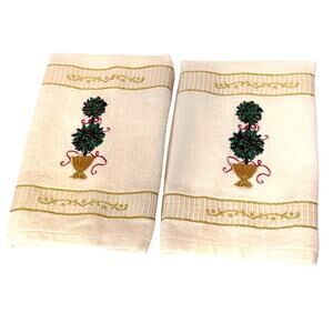 Vintage Christmas Holiday Embroidered Hand Towels Cotton Set of 2 Guest Towels